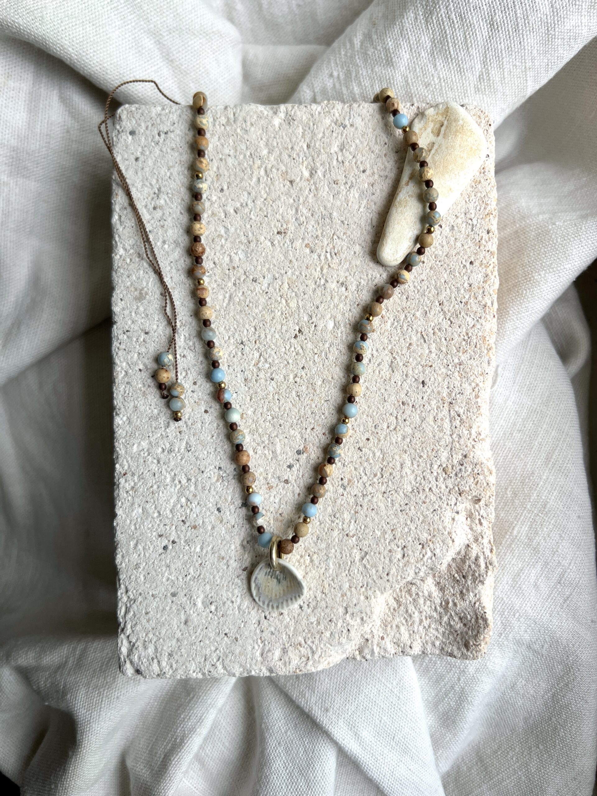 Naszyjnik  Lekkość