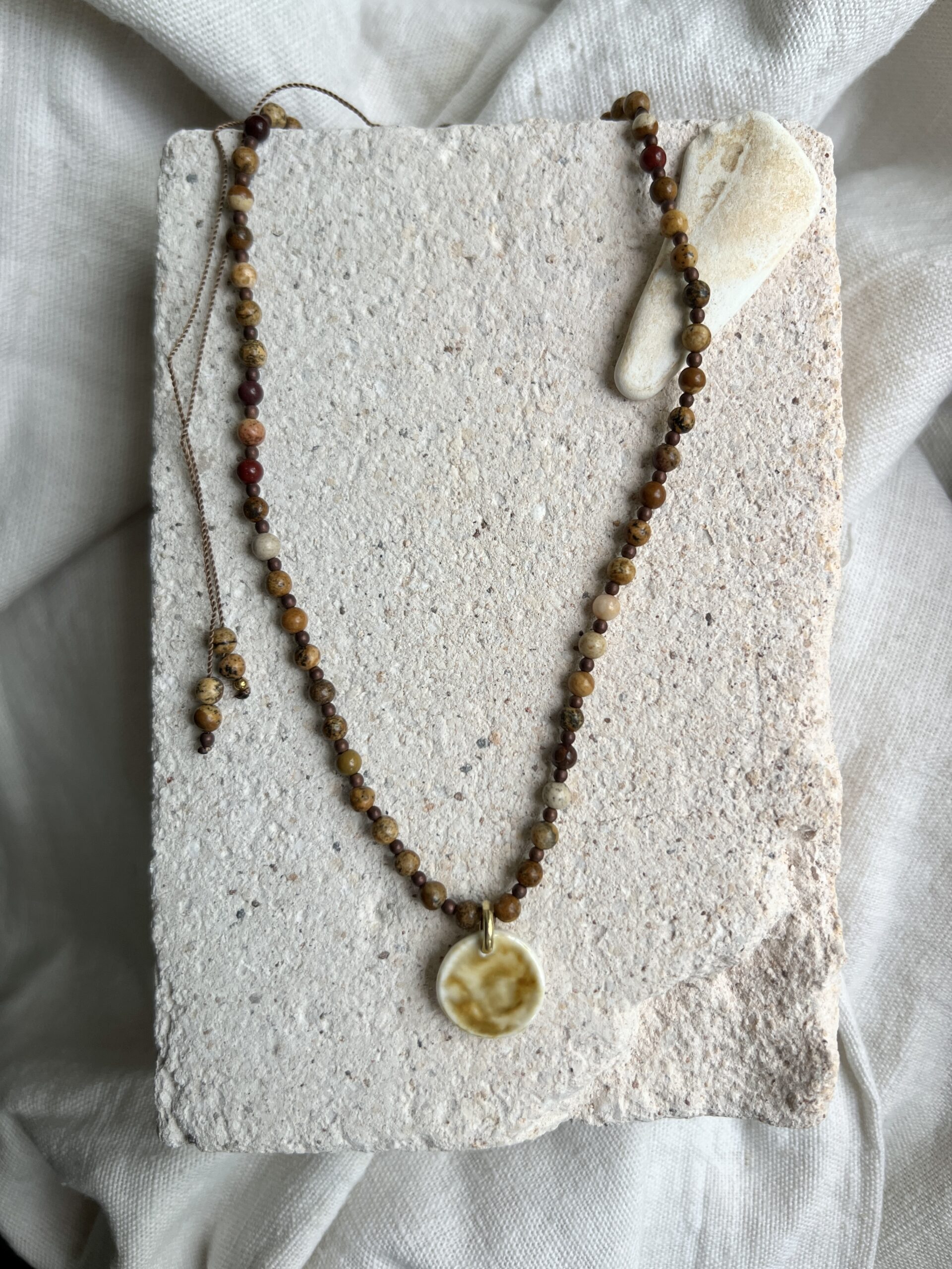 Naszyjnik  Lekkość