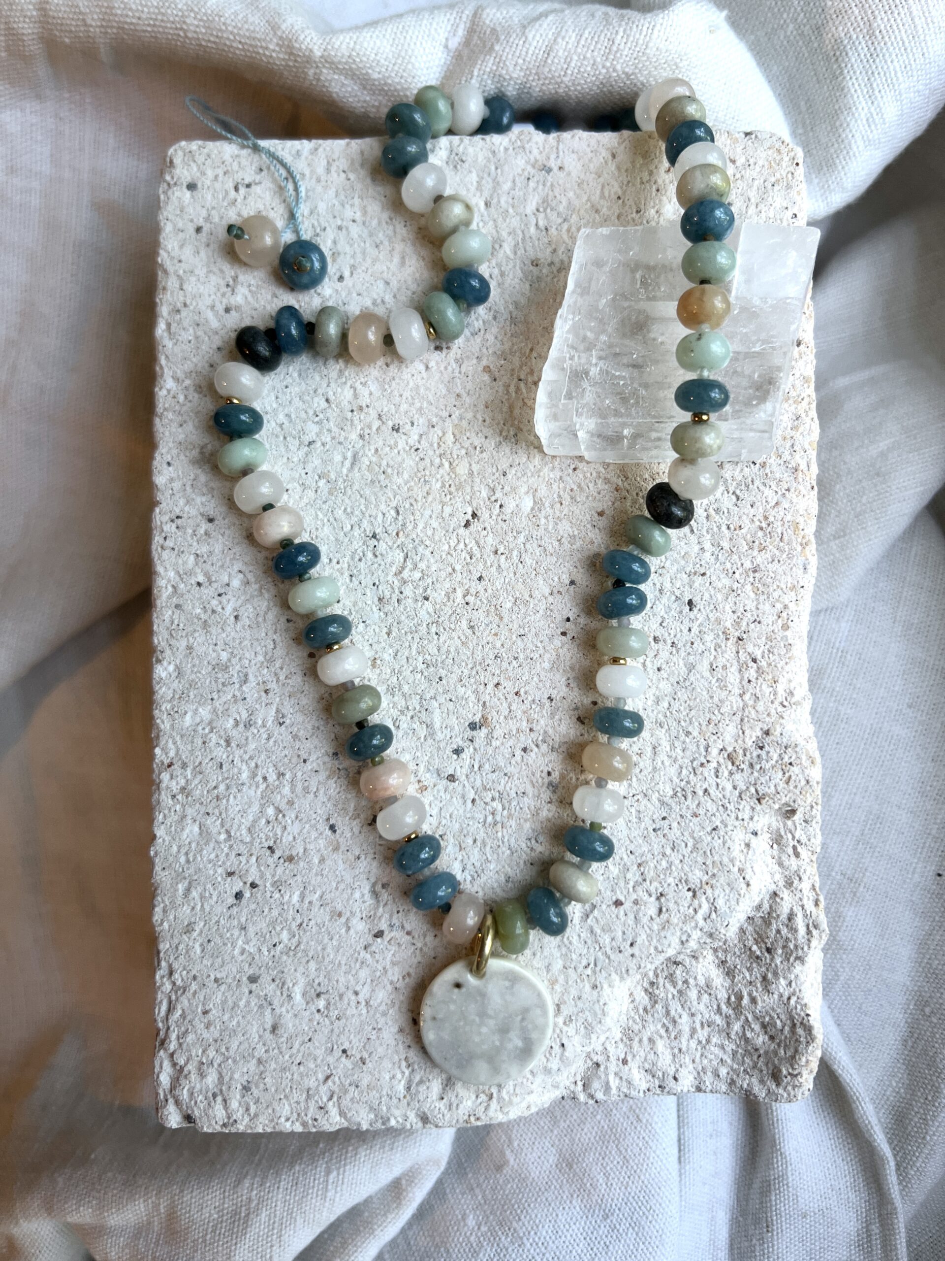 Naszyjnik Rozmaitości